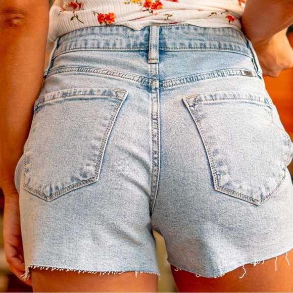 Kancan PAULETTA HIGH RISE CROSS OVER SHORTS - Picture 2 of 7